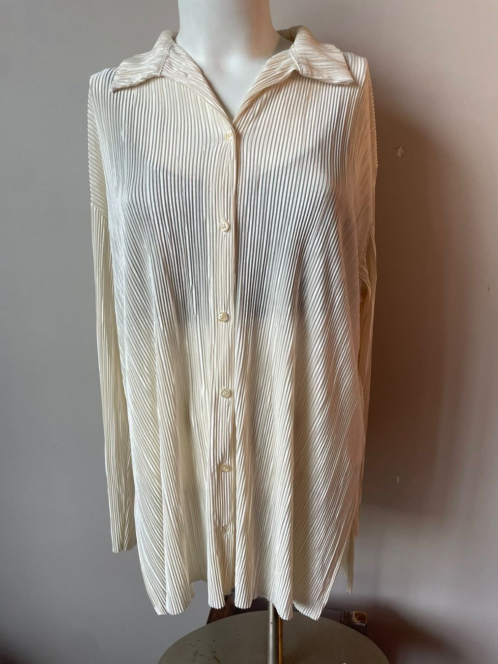 Lots de vêtements: Ensemble fluide plissé crème - Taille L – D'occasion à Troinex par Irisglo 2