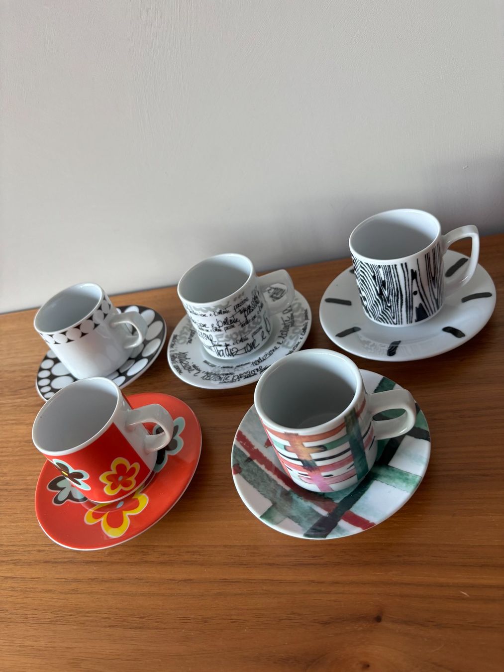 Pfister Tazze: Espresso Tassen mit Unterteller 5 Stück ( hätte noch mehr ) – Usato da Laax GR venduto da wil_66wq