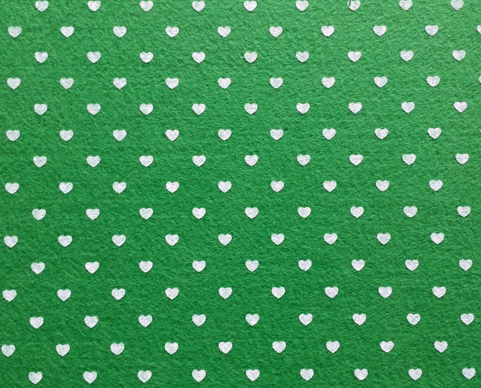 Bastelsets: Bastelfilz mit Herzenmuster, 30x30 cm felt – Neu (gemäss Beschreibung) aus Langenthal von flowersNbirds