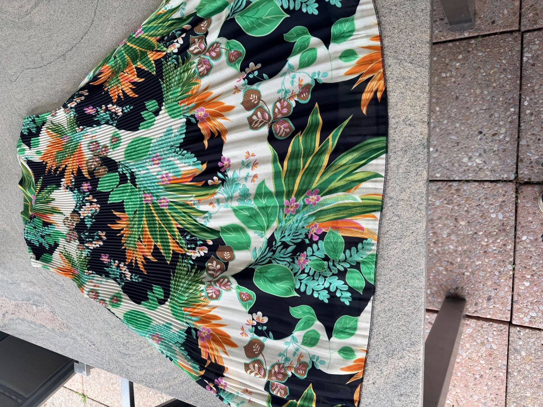 Kleider: Sommerkleid - NEU – Neu (gemäss Beschreibung) aus Geroldswil von Jeremy11 9