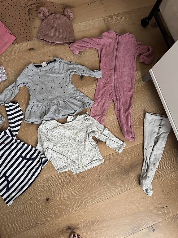 Lotti & Set di vestiti: Mädchenkleider Set , Babykleider – Usato da Aathal-Seegräben venduto da Neja80 3