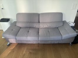 Graues Sofa, gut erhalten, muss weg! Sommer Schnäppchen.