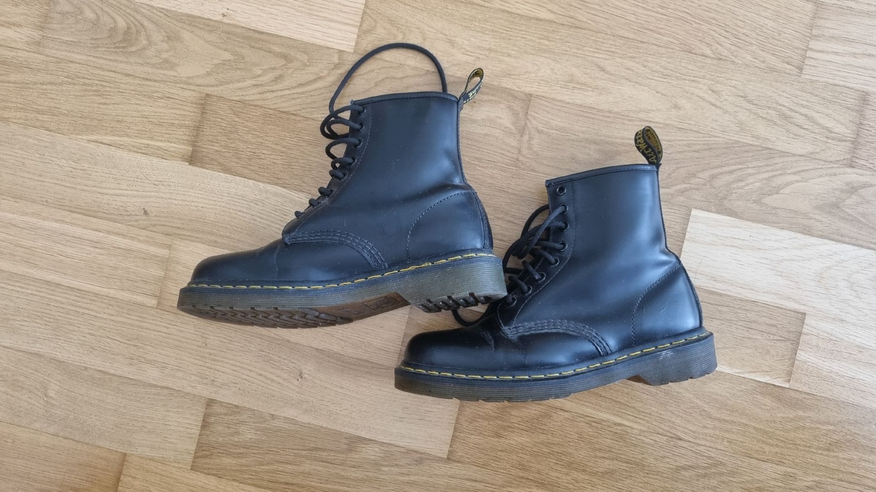 Dr. Martens Scarpe da uomo: Dr. Martens Schnürstiefel, Schwarz, 38 – Usato da Chur venduto da sinillo 1