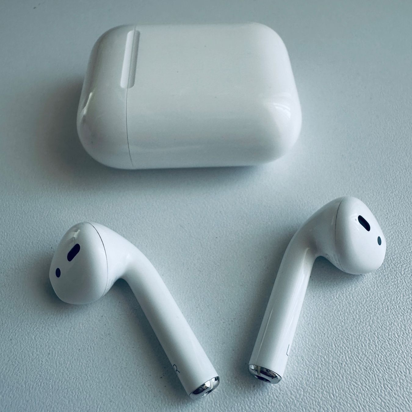 Apple Cuffie: Original Apple AirPods 2 Kopfhörer Wireless Lightning Kabel – Usato da Basel venduto da MY.AIRPODS.SHOP 6