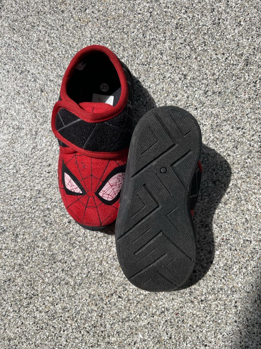 Herrenschuhe: Pantoufles Spiderman t.25 – Neu (gemäss Beschreibung) aus Biel/Bienne von ger_f8ls 2