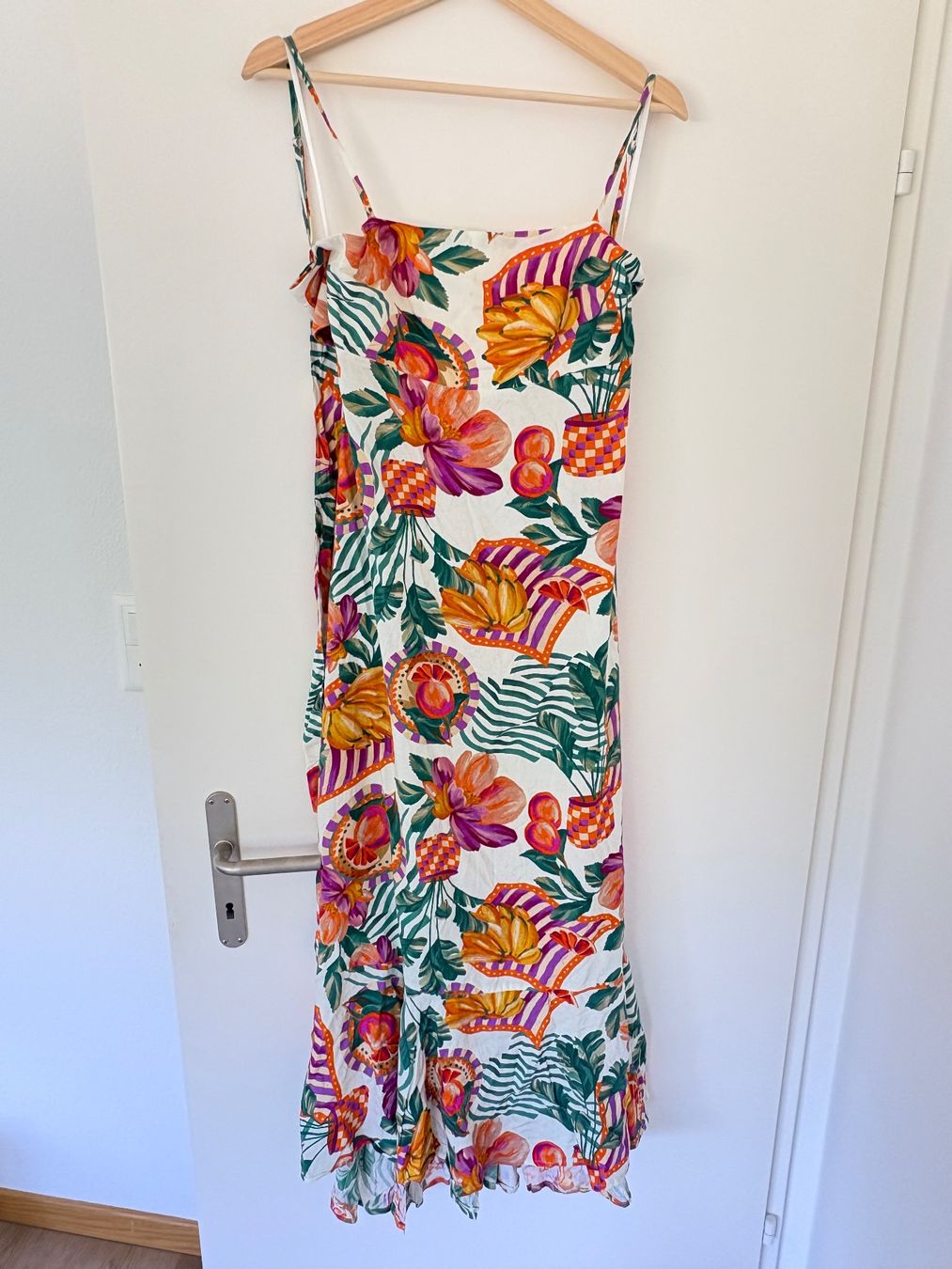 Kleider: Tropical Summer Dress – Gebraucht aus Zürich von jen_2b9j 2
