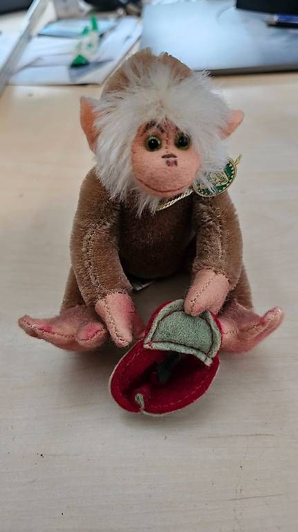Figurines: Original Hermann Affe sitzend  – D'occasion à Hunzenschwil par Matthinique