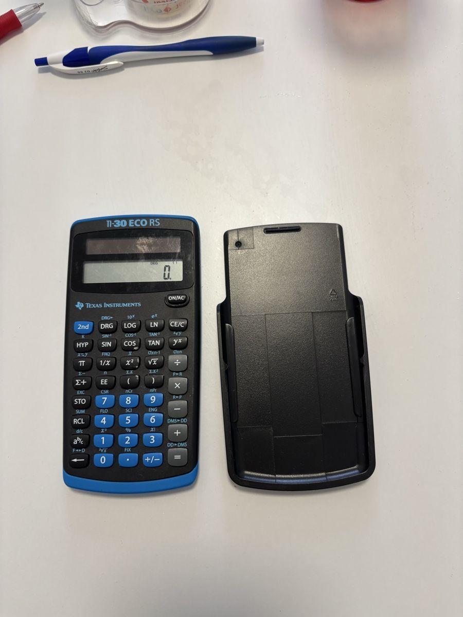 Texas Instruments Calcolatrici tascabili: Lot de calculatrices scientifique – Usato da La Chaux-de-Fonds venduto da DANIELA19961996 2
