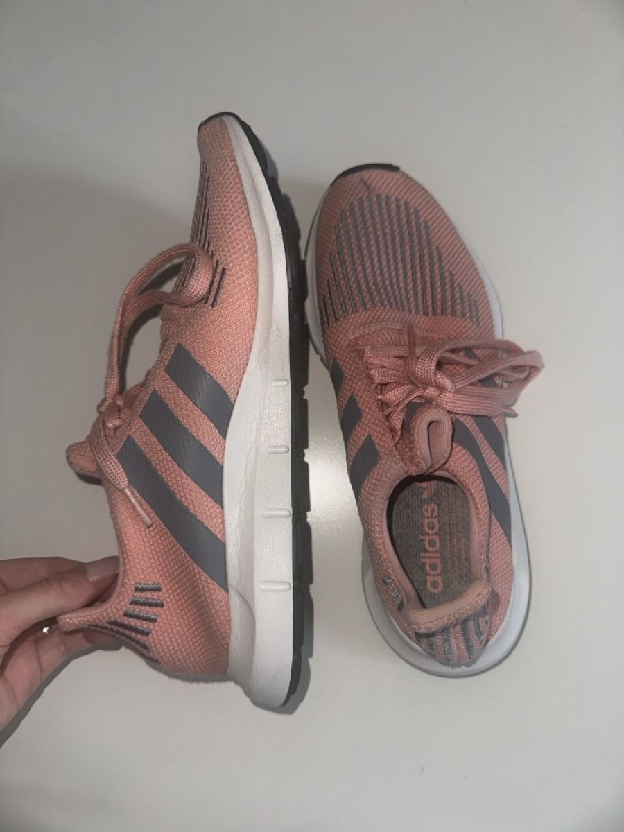 Adidas Scarpe da donna: Adidas Turnschuhe  – Nuovo (secondo la descrizione) da Spiez venduto da sigristnl 2