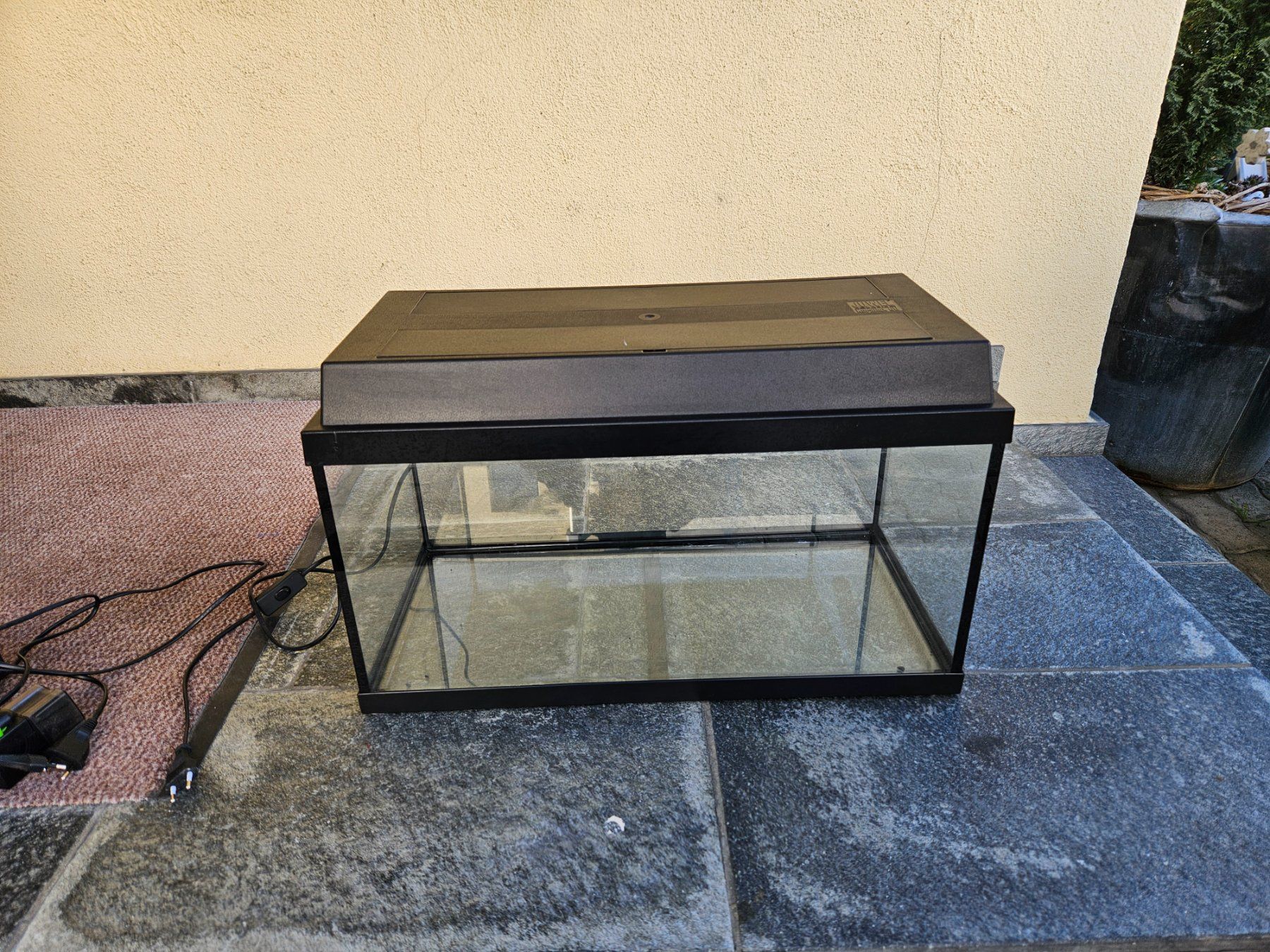 Acquari: AQUARIUM KORALLUX 60 L – Usato da Vaduz venduto da Alaga1 1