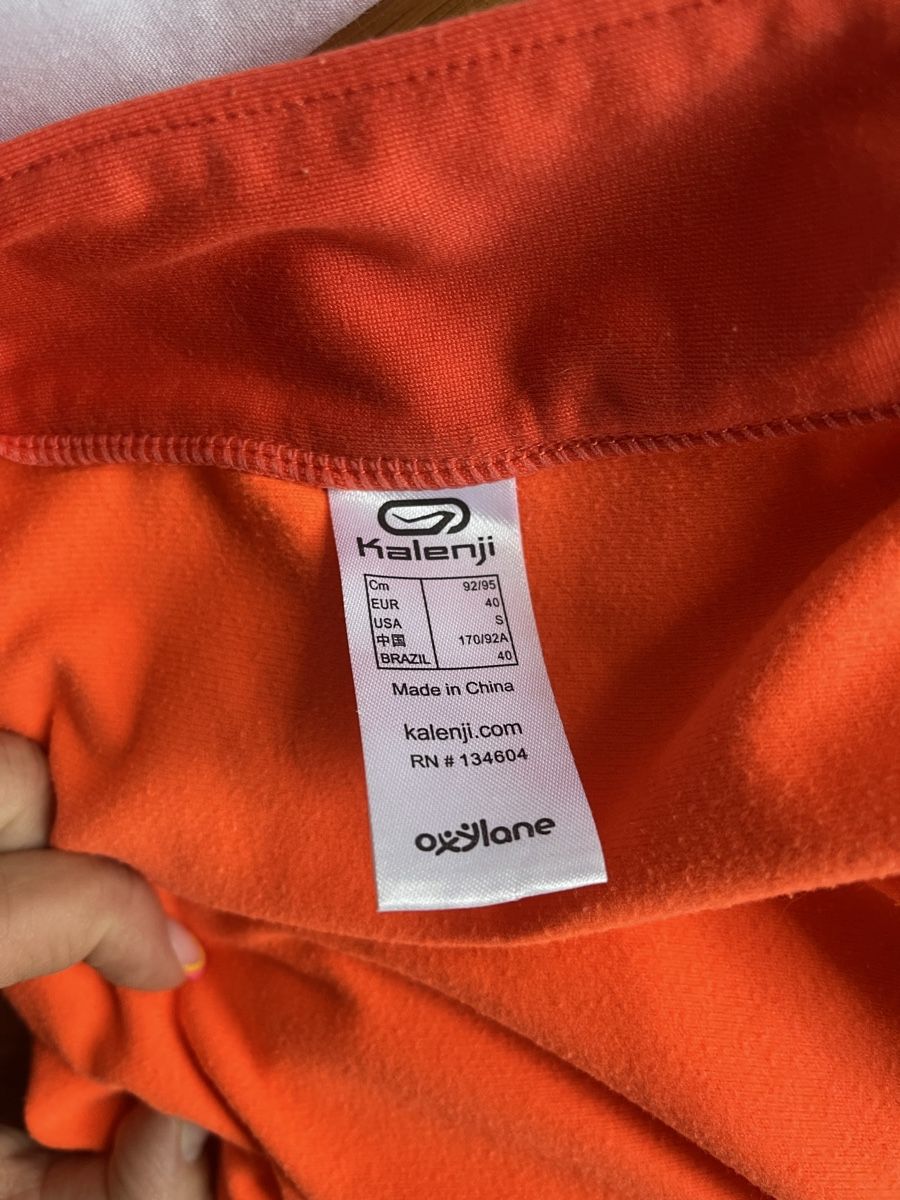 Decathlon Top: Haut sport – Usato da St-Pierre-Clages venduto da Largomuch 2