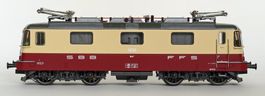TRIX N• 22148  Re4/4 TEE DER SBB N° 11250 DIG