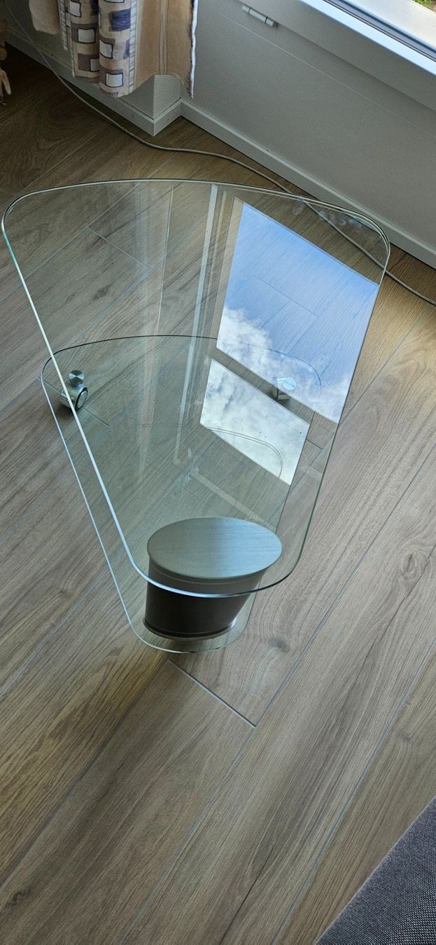 Stressless Tavoli: Stressless Beistelltisch Glas – Usato da Buchrain venduto da Sylv1 2