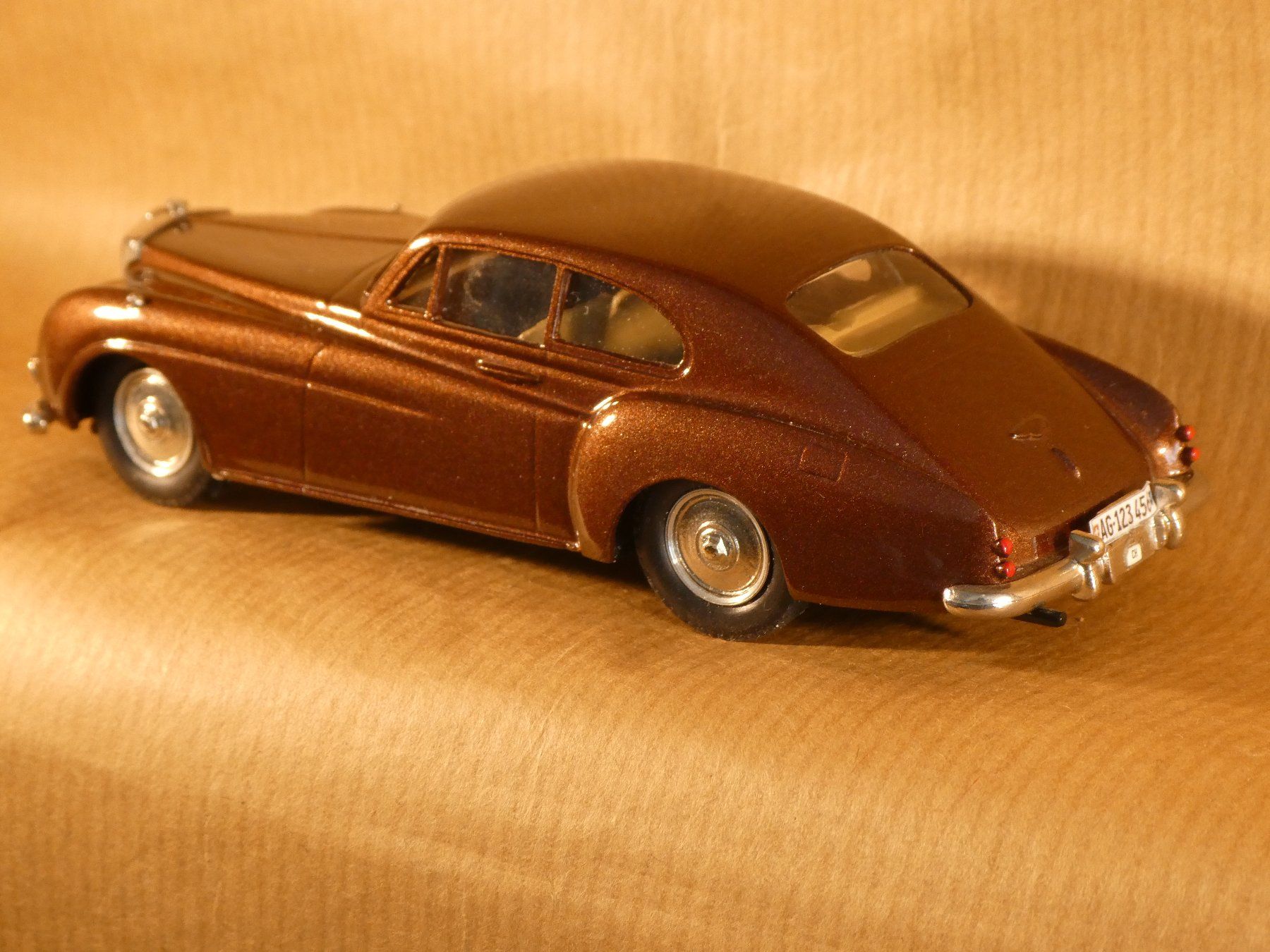 Bentley Modellautos: Automodell 1952 Bentley Continental 1:43 – Gebraucht aus Muri b. Bern von Malagueno 4
