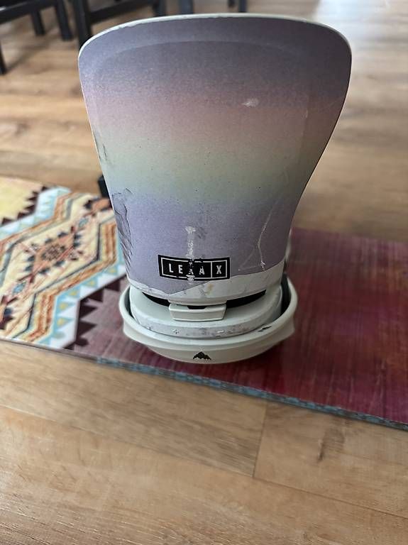 Snowboard Nitro Board: Snowboard Nitro Spell 145cm inkl Burton Bindung – Usato da Tägerwilen venduto da _Moonlight_ 3