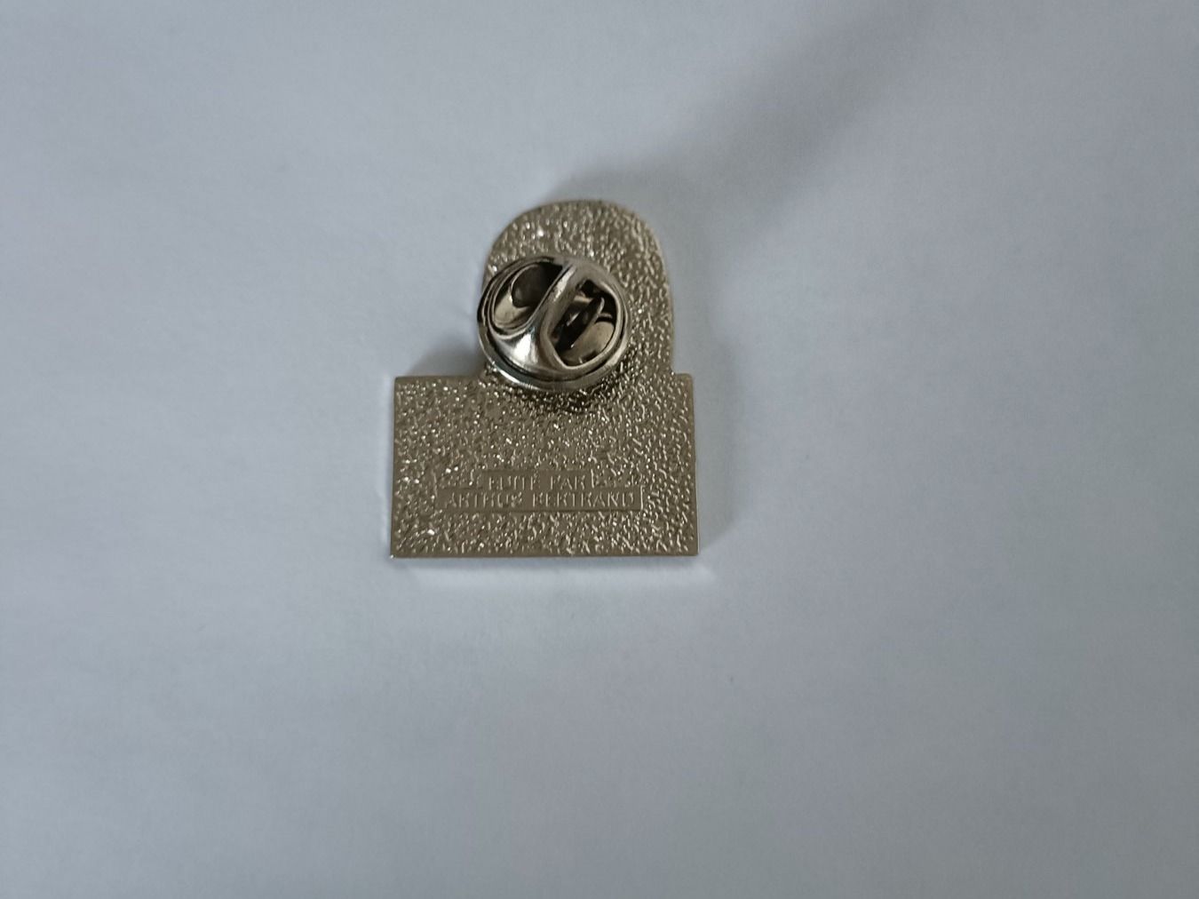 Placchette & Badge: Pin McDonald's London Grenadier Guards - Box 16 – Usato da Köniz venduto da Pinscollect 1