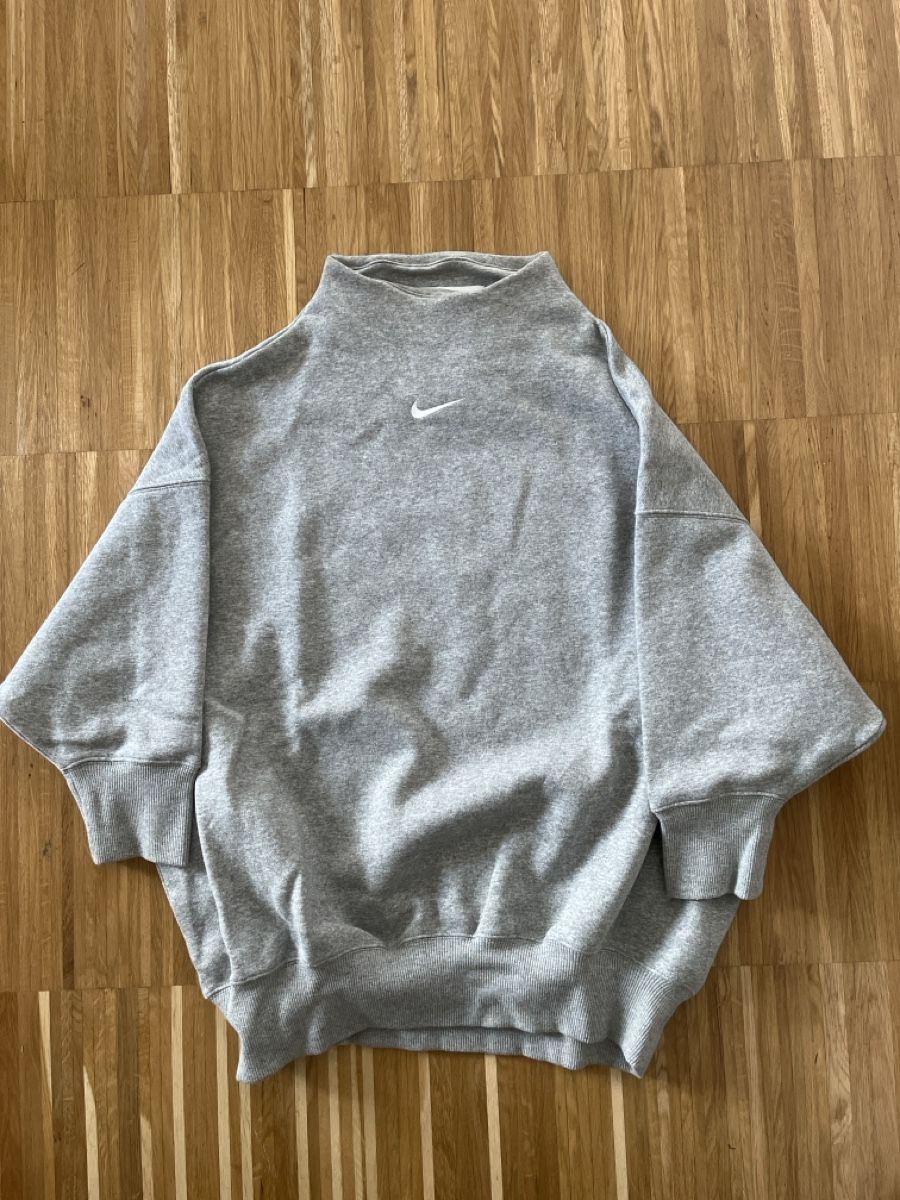 Nike Maglioni & Felpe: Nike Oversize-Sweatshirt – Usato da Zürich venduto da Valvolina13 2