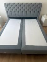 Graues Boxspring bett mit Samt Kopfteil - Top Zustand!