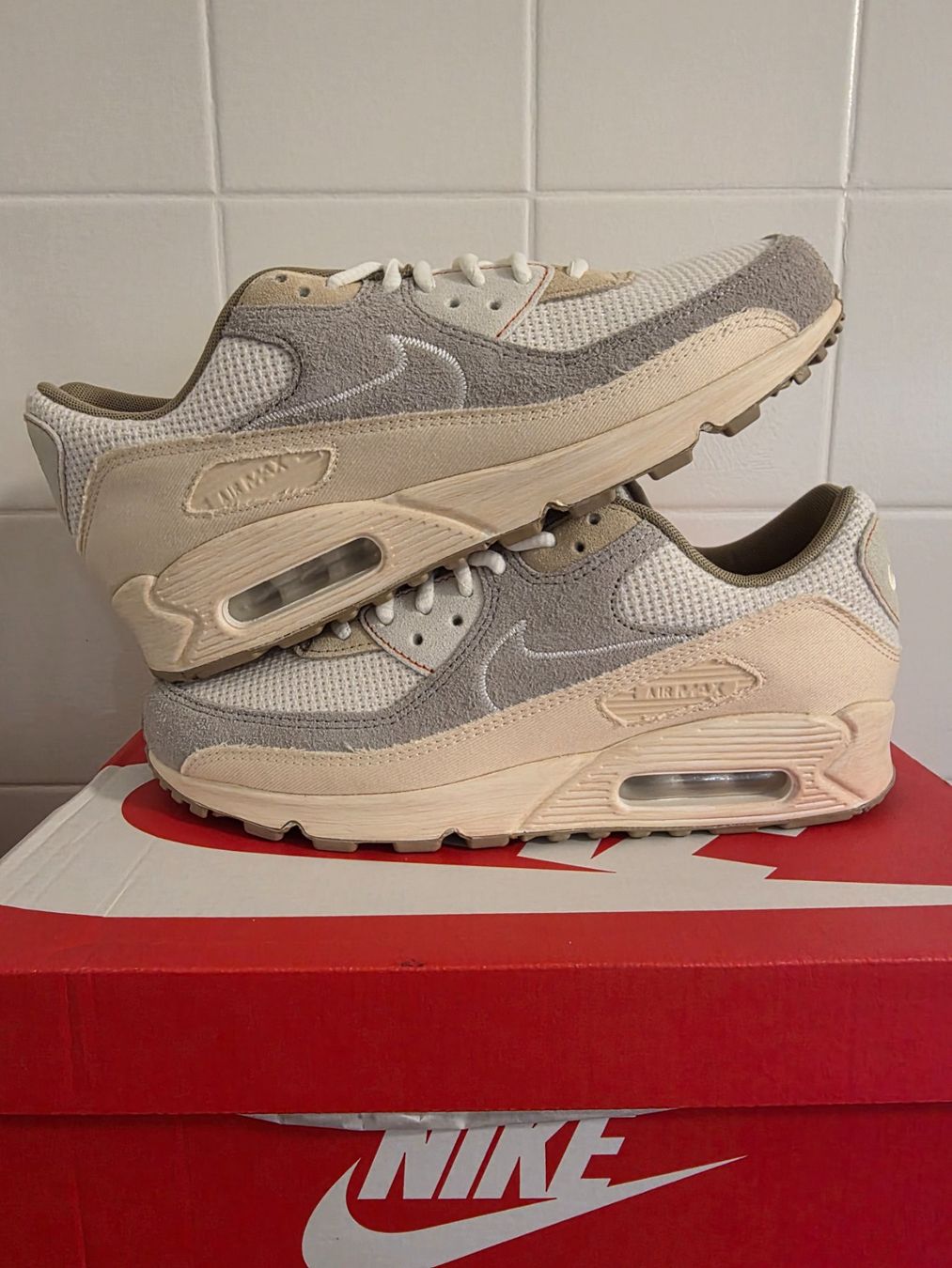 Nike Herrenschuhe: Nike Air Max 90 PRM – Neu und originalverpackt aus Fleurier von dav_xx8y