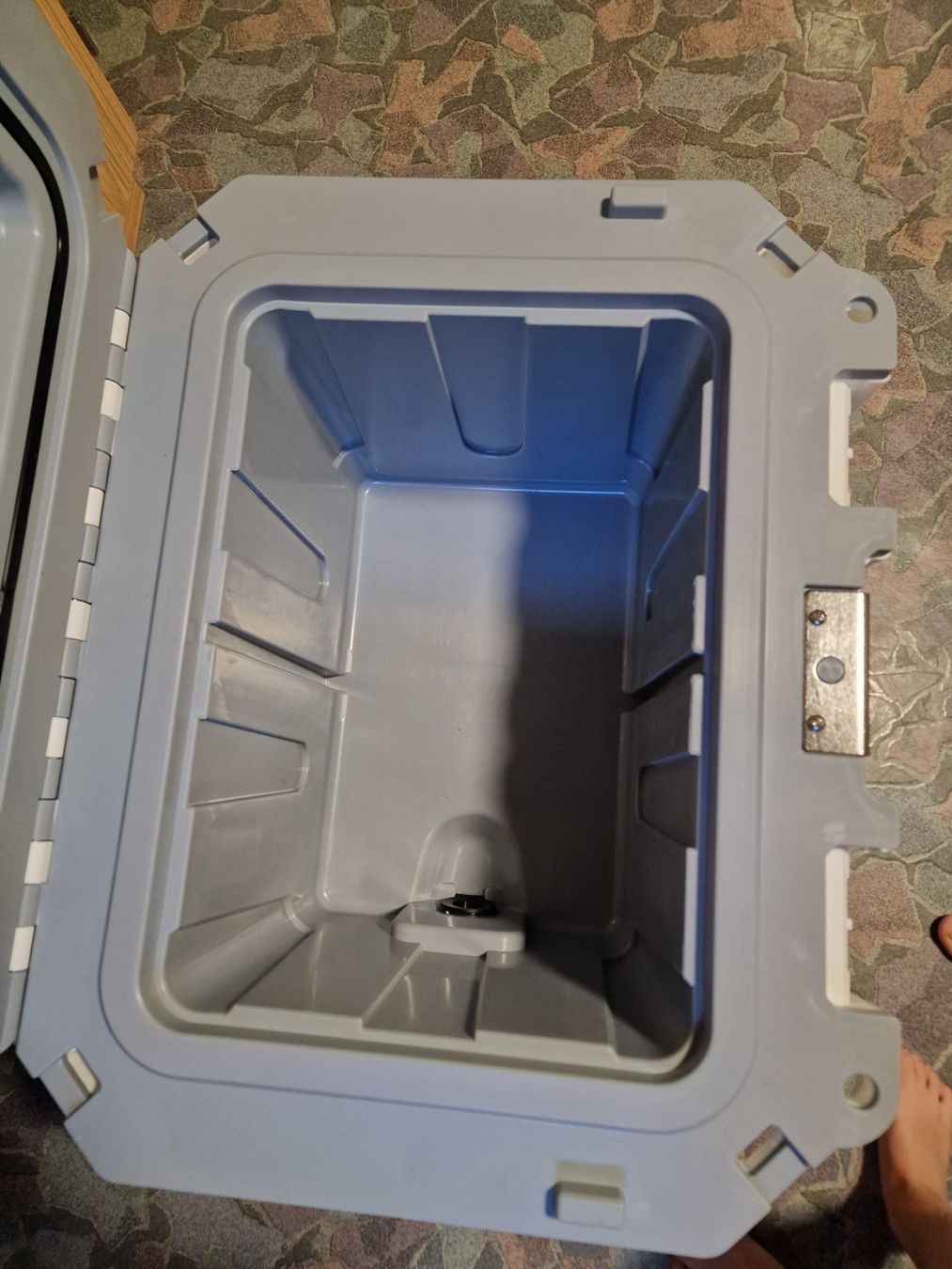 Frigoriferi & Refrigeratori: Pro Camping Kühlbox - Massiv - NEU – Usato da Villmergen venduto da Markus_Selina_Store 2