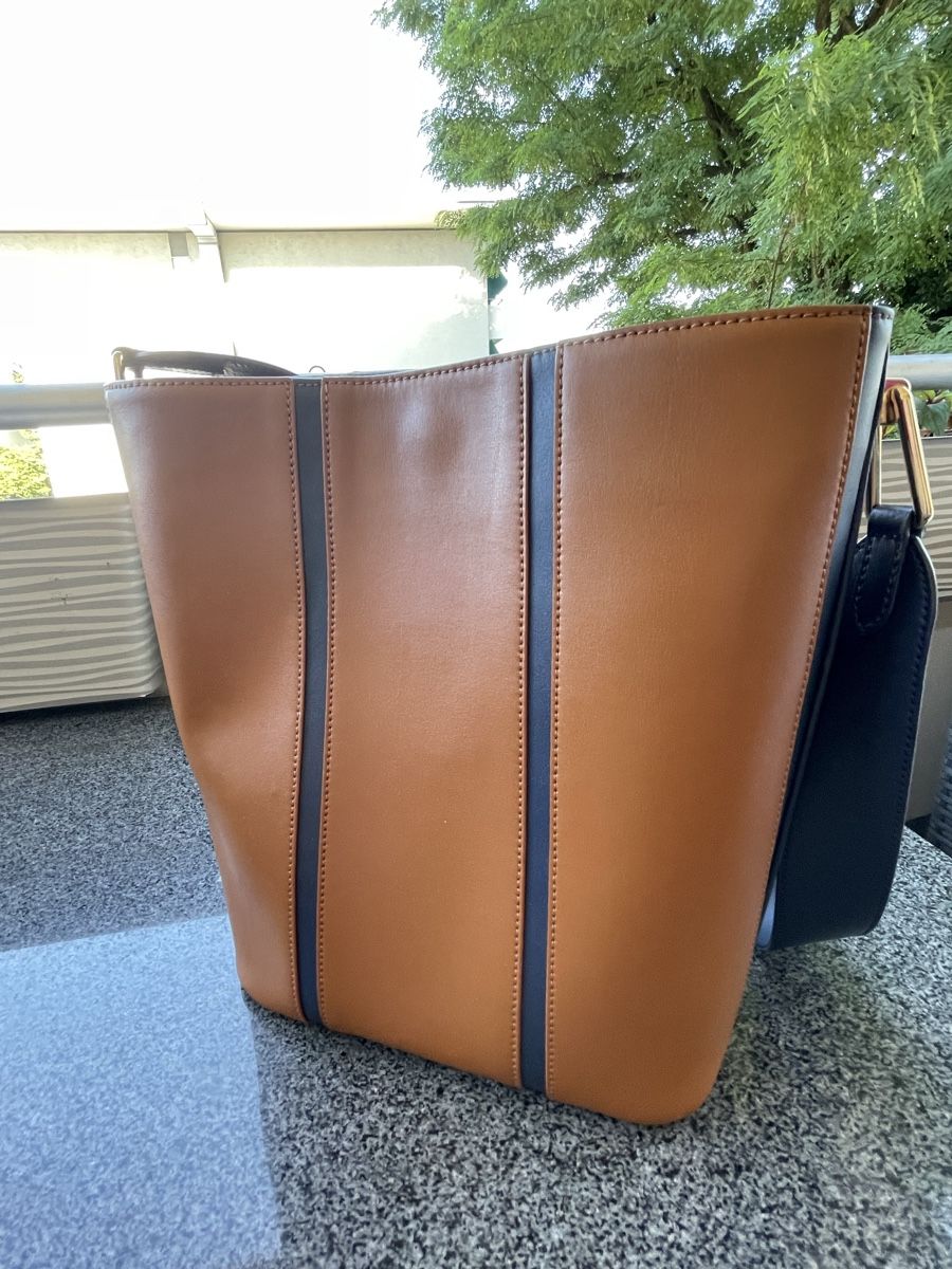 Coccinelle Taschen für Damen: Coccinelle Tasche  – Gebraucht aus Dübendorf von olh_rs5r 1