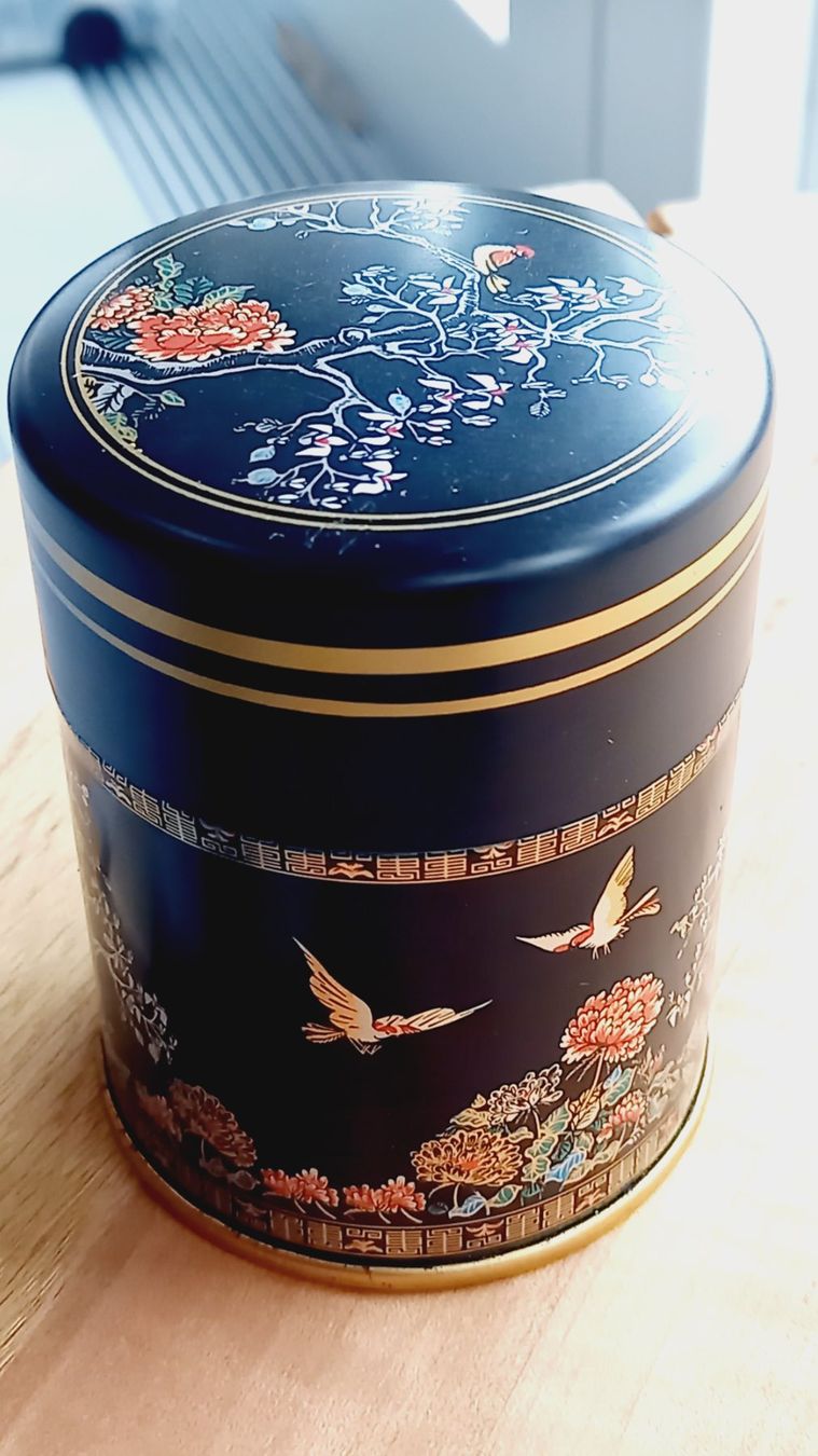 Contenitori & Simili: kleine Blechdose japanisch – Usato da Brünisried venduto da san_74_bu 1