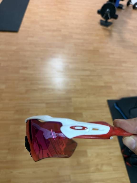 Occhiali & Lenti: Oakley  Weiss/Rot – Usato da Jens venduto da KillBill 1