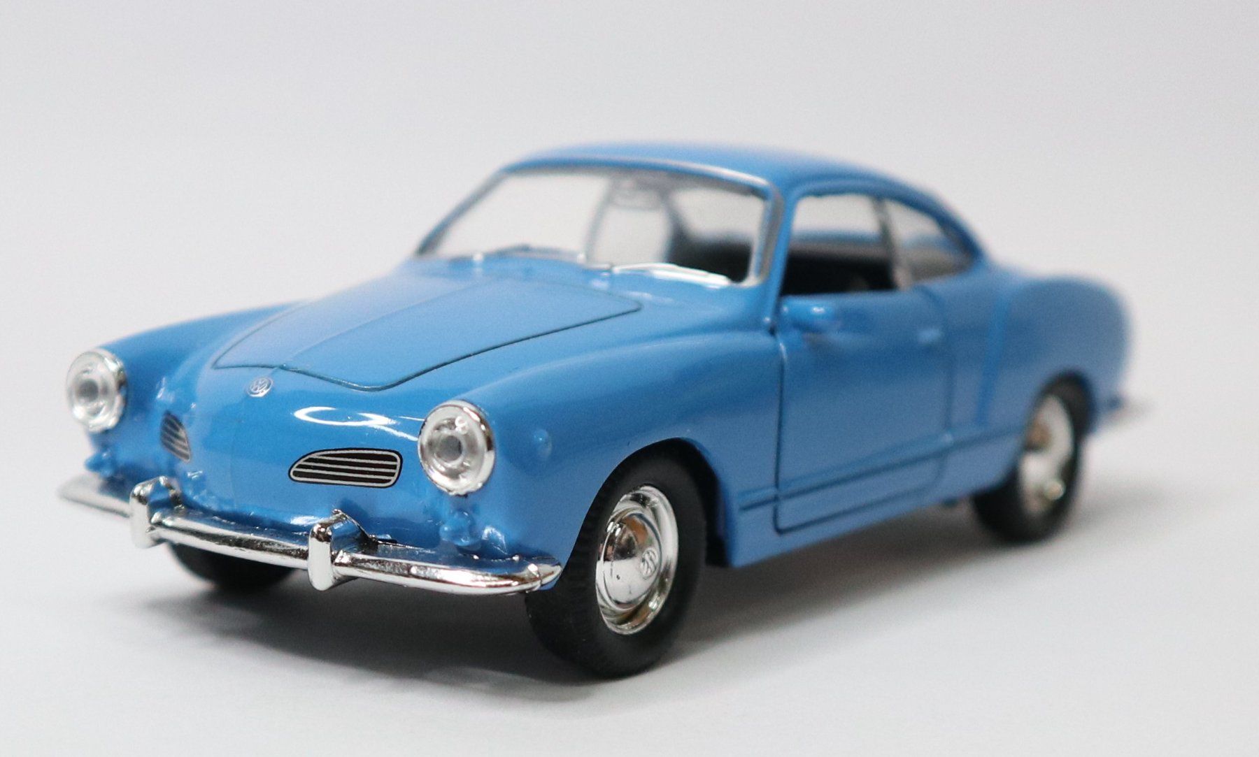 Volkswagen Modellini d'auto: VW Karmann Rückzugantrieb neu – Nuovo (secondo la descrizione) da Eschenbach SG venduto da Astalavista 3