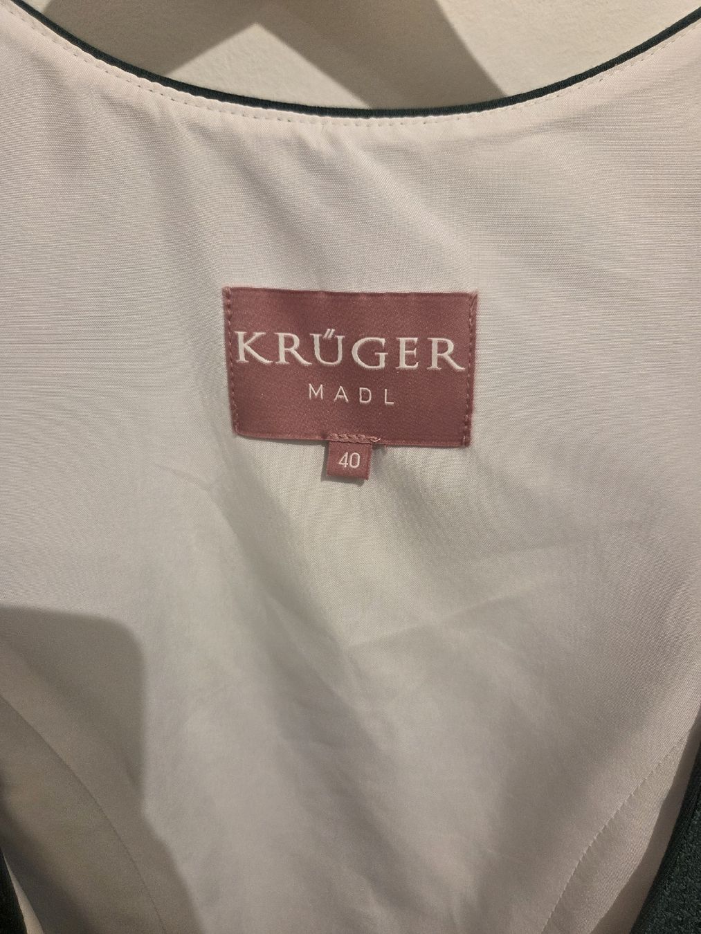 Krüger Kleider: Krüger Grünes Dirndl Grösse 40 – Neu (gemäss Beschreibung) aus Reinach BL von Larissa3100 2