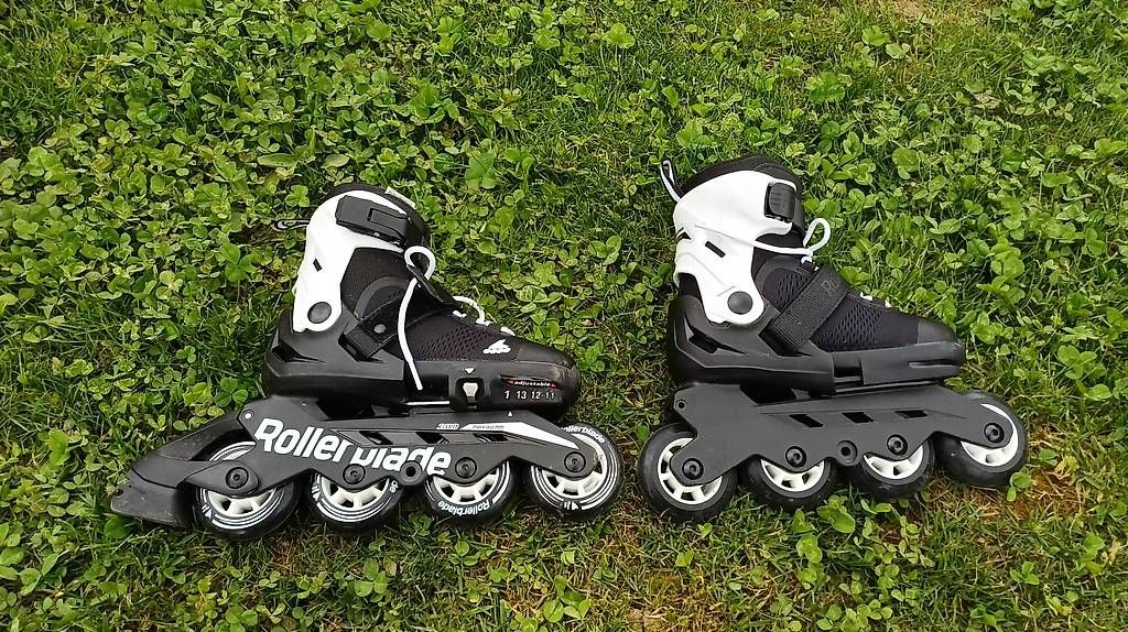 Patins à roul. & inline: Inline Skates von Rollerblade – D'occasion à Hallwil par Ursina83 1