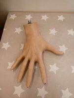 Hand von Schaufensterpuppe
