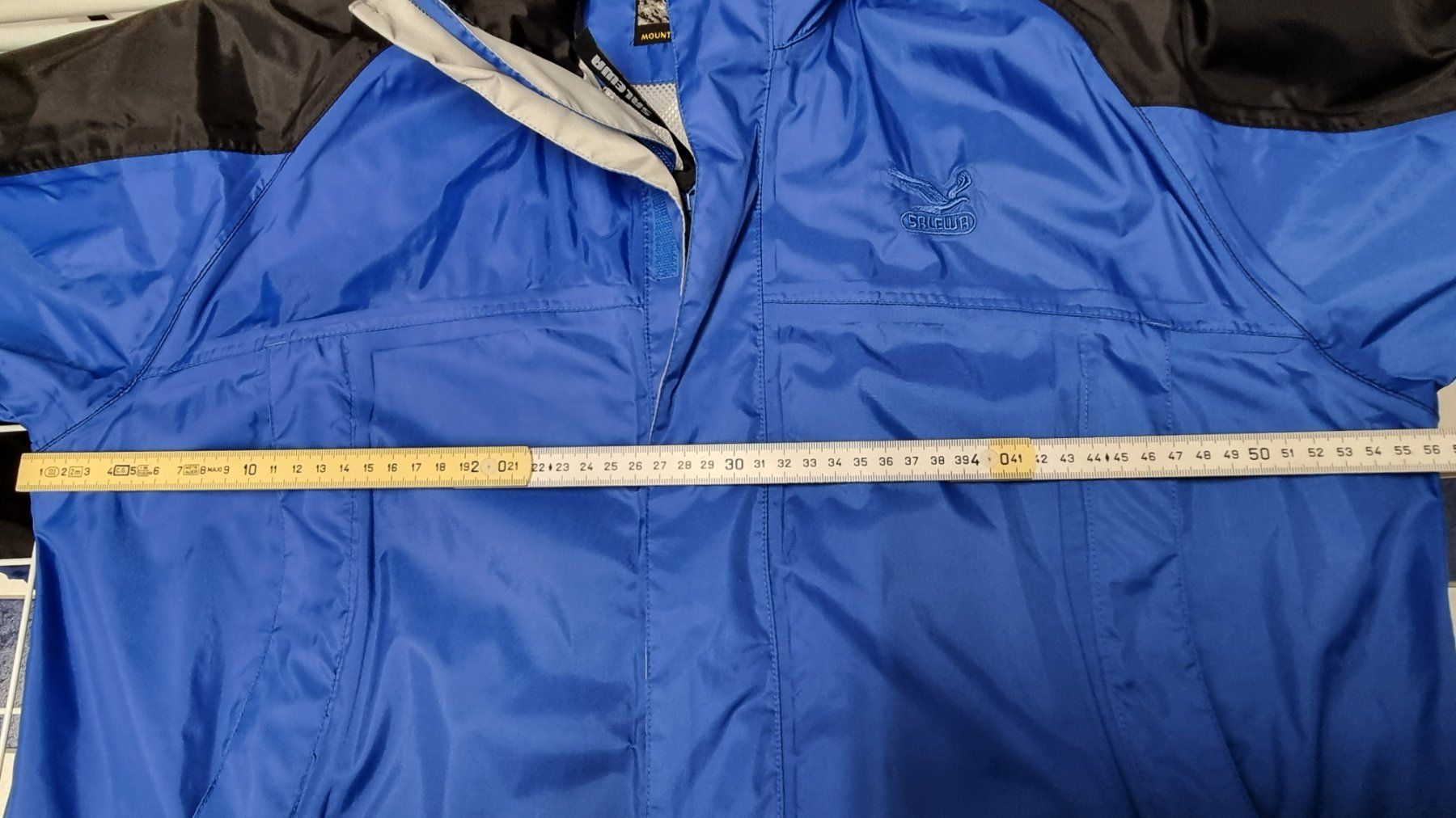 Jacken: Regenjacke unisex – Gebraucht aus Wahlen von Veani 7