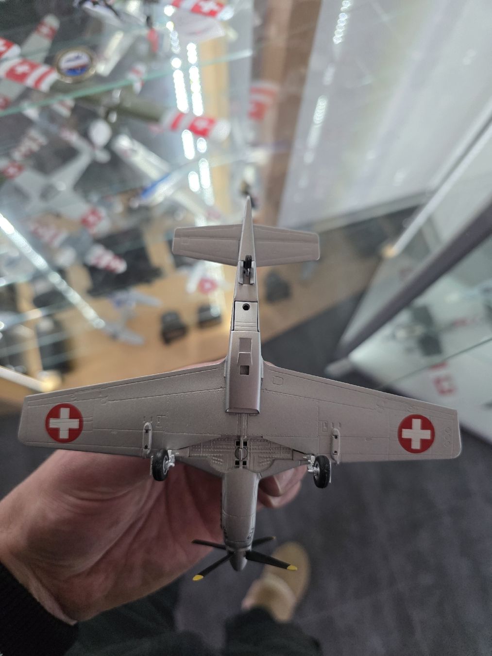 Kit di modellismo & Modellini statici: Mustang Dubendorf 1/72 metall – Nuovo e nell'imballaggio originale da Lentigny venduto da kev_j2xf 2
