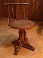 Chaise de bureau pivotante en bois, vintage et robuste