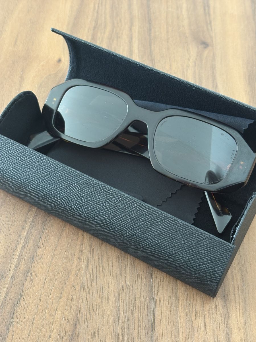 Prada Lunettes & Verres: Prada sunglassess – D'occasion à Nyon par My_wardrobe 6
