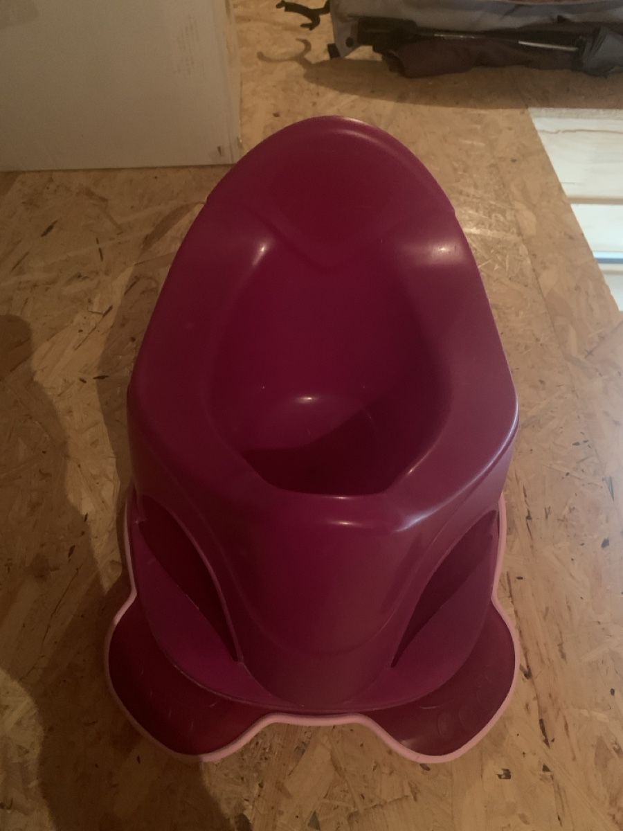 WC: Pot pour petits enfants – Gebraucht aus Neyruz FR von Mendest