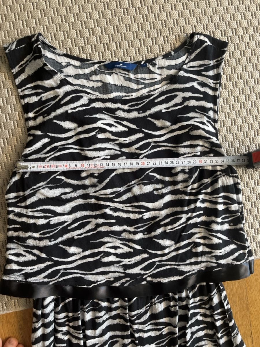 Tom Tailor Kleider: Kleid mit Zebra Muster, Tom Tailor, 34 – Gebraucht aus Solothurn von Bobesch08 6