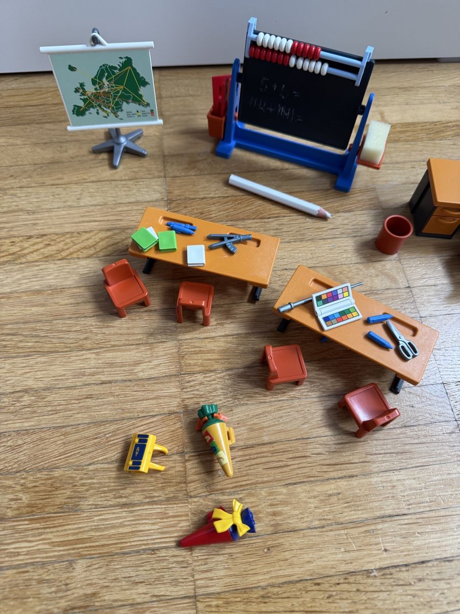 Playmobil Giocattoli: Playmobil Schulzimmer – Usato da Teufen AR venduto da chi_h55m 2