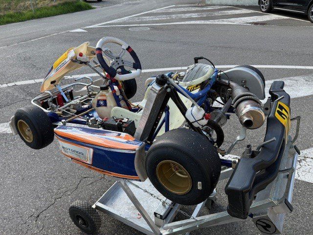 Karts: Mini Rennkart - Kosmic Chassis mit Iame Waterswift Motor – D'occasion à Hendschiken par Rotondo24 3