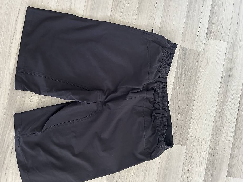 Hosen: Damen shorts für Taucherin oder Surferin  44.  – Gebraucht aus Leuzigen von nora999 2