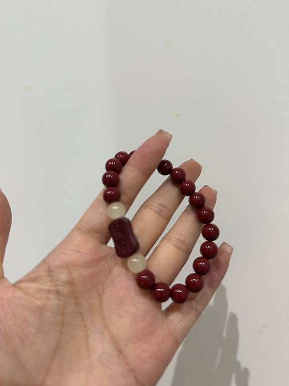 Armbänder & -reifen: Bracelets et bagues Cinnabar Handmade  – Gebraucht aus Genève von Juice_K