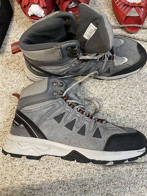 Scarpe da donna: Chaussures numéro 37 – Usato da corbeyrier venduto da Brocante72 4