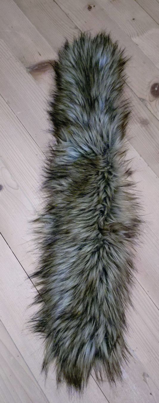 Foulard & Sciarpe: Fake Fur Kragen – Nuovo (secondo la descrizione) da Fribourg venduto da sarahmaria123