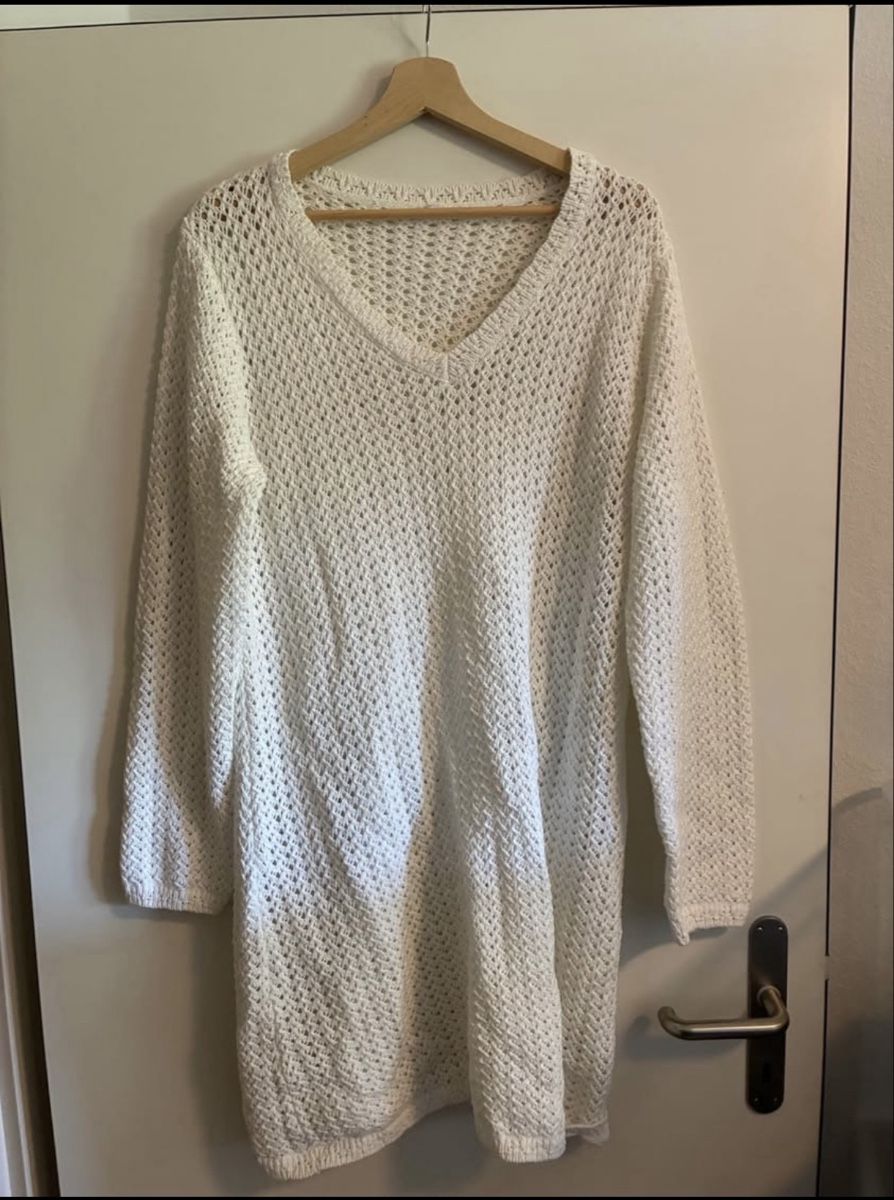 Pulls & Sweat-shirts: Weisser Oversize Pullover – D'occasion à Arbon par car_v2zm