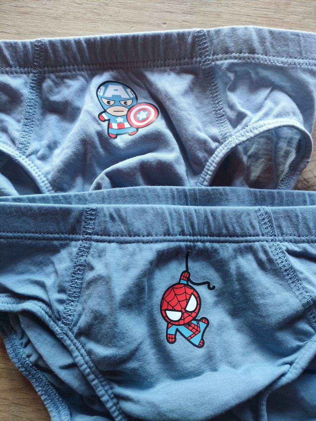 H&M Biancheria intima: Lot de 5 slips garçon neufs, taille 4-5 ans, Marvel Comics – Nuovo (secondo la descrizione) da Charmey (Gruyère) venduto da jen_bcw5 1
