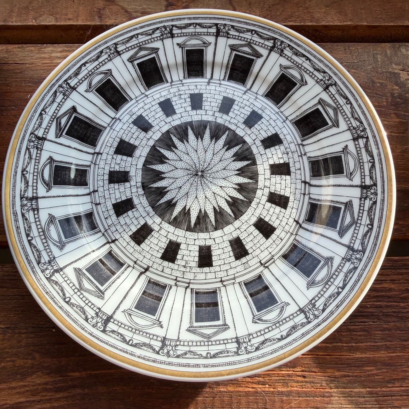 Fornasetti Piatti: Fornasetti Teller 2 Stück – Usato da Nussbaumen AG venduto da normajeanbaker 2