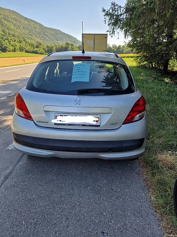 Autos: Pegeut 207 1.4 16 V – Gebraucht aus Biel/Bienne von dtceda 3
