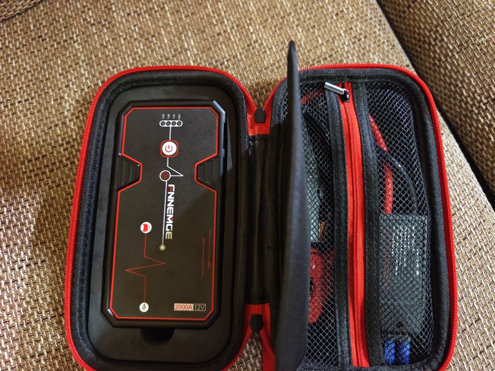 Autres accessoires p. véhicule: Démarreur de voiture 20000A 12V avec accessoires – Neuf (Voir description) à Le Séchey par camg202