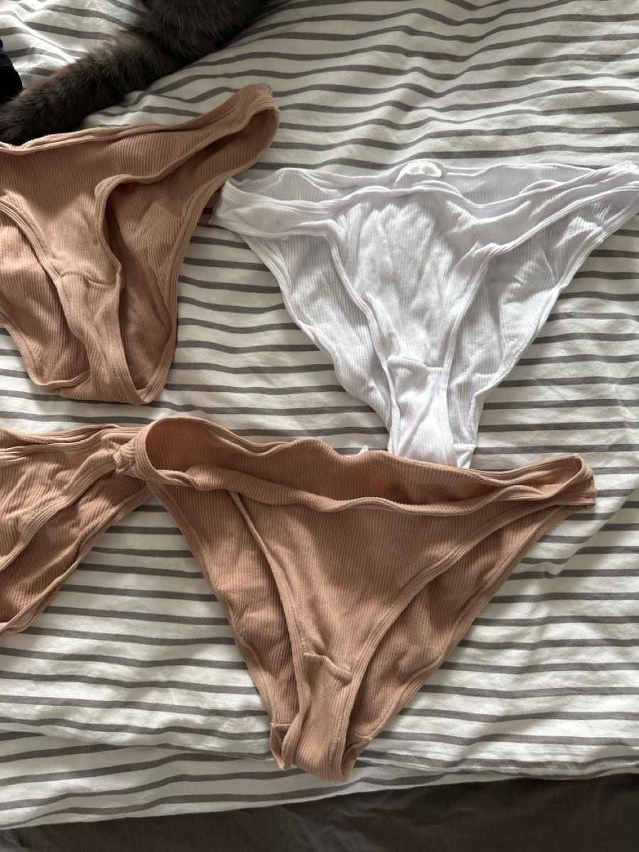 Autres dessous: Damen Slips Set, Grösse S, verschiedene Farben, – D'occasion à Zug par a.marryl 2