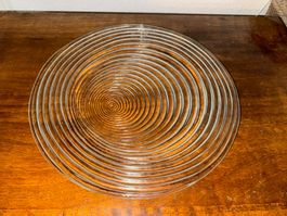 8 Glasteller mit Spiralmuster, Glasi Hergiswil – Ø ca. 30 cm